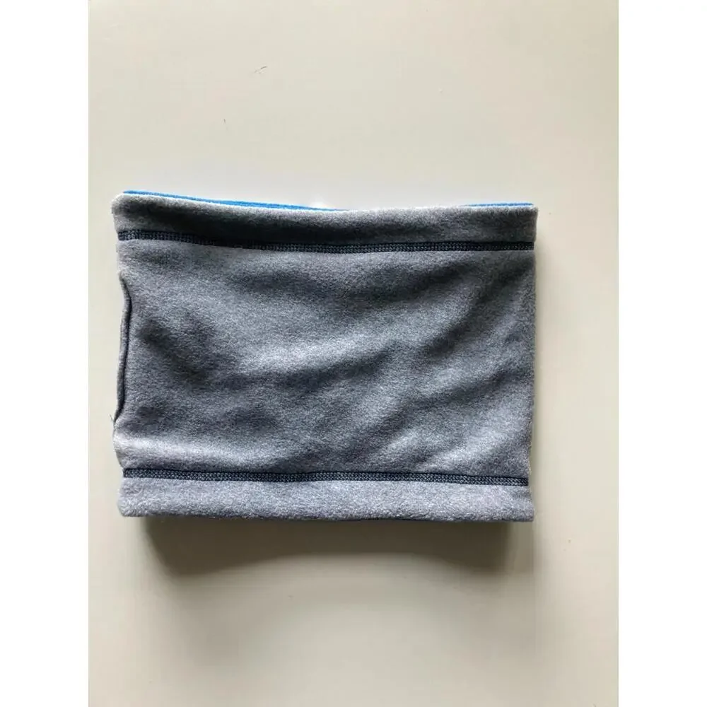 Tommy Hilfiger $29 REVERSIBLE Unisex Blue Scarf OS
